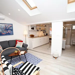 Sweet With Free Private Parking Apartamento